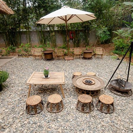 Dinh Gia Trang - Homestay & Coffee The Ruong Esterno foto