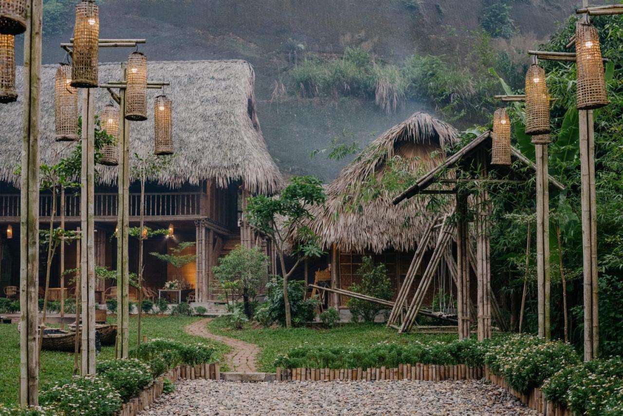 Dinh Gia Trang - Homestay & Coffee The Ruong Esterno foto