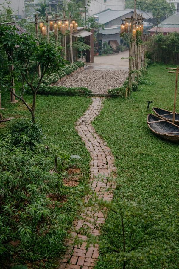 Dinh Gia Trang - Homestay & Coffee The Ruong Esterno foto
