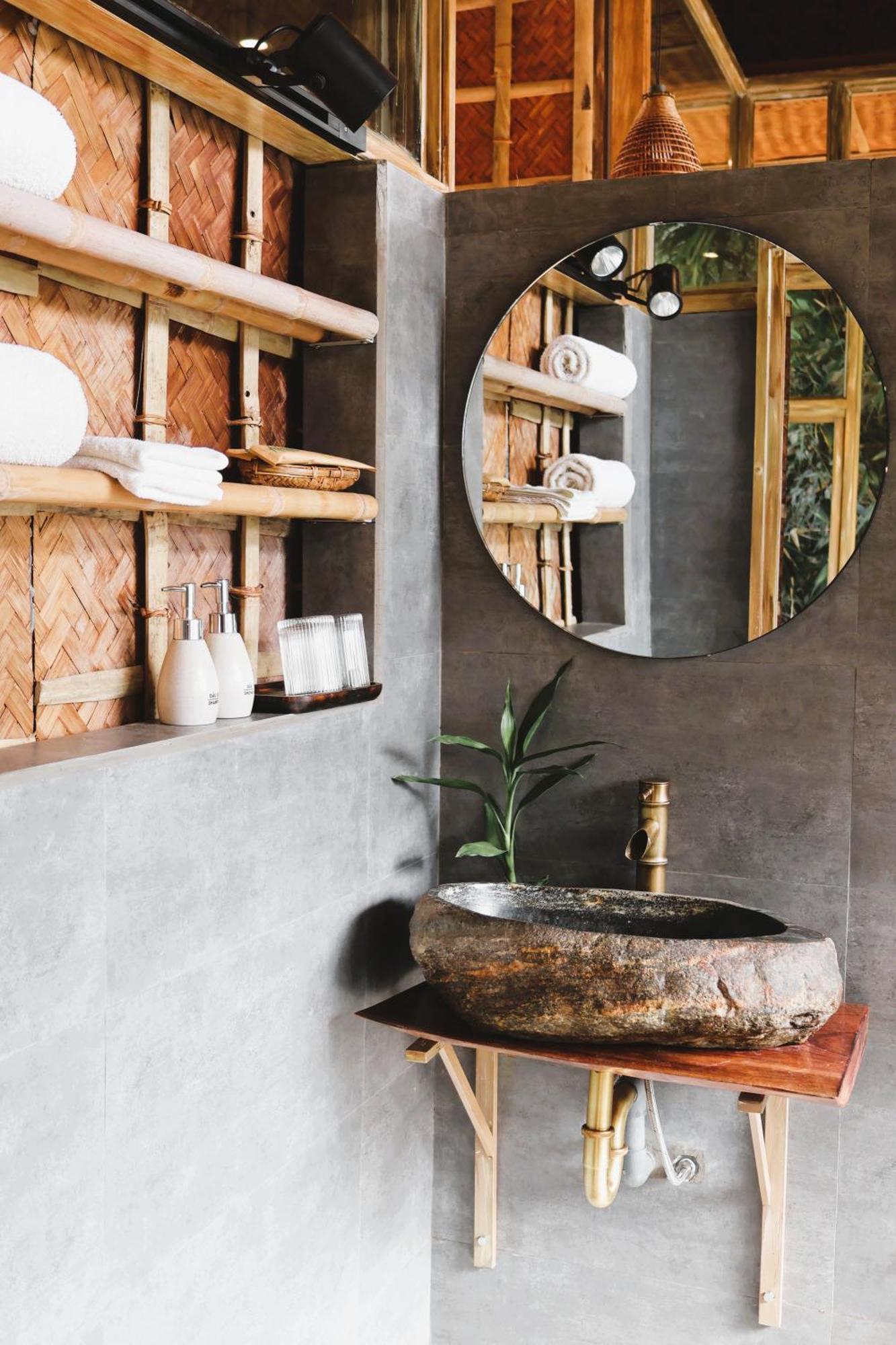 Dinh Gia Trang - Homestay & Coffee The Ruong Esterno foto