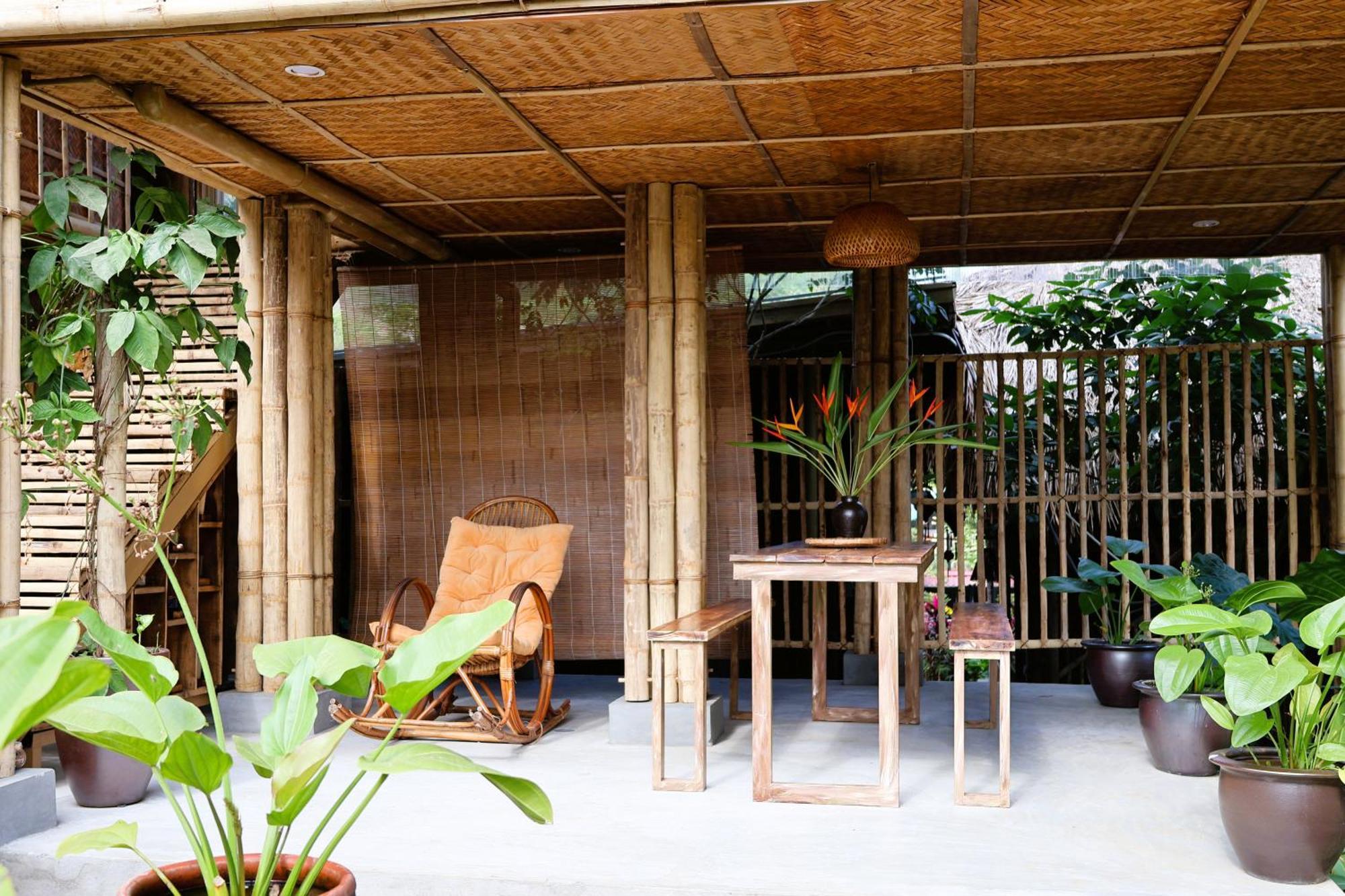 Dinh Gia Trang - Homestay & Coffee The Ruong Esterno foto